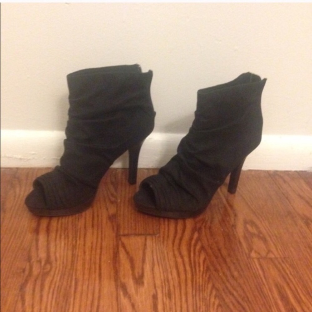 Fioni Booties